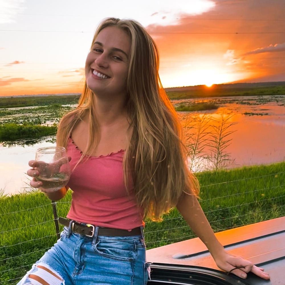 Meet your Posher, Carly